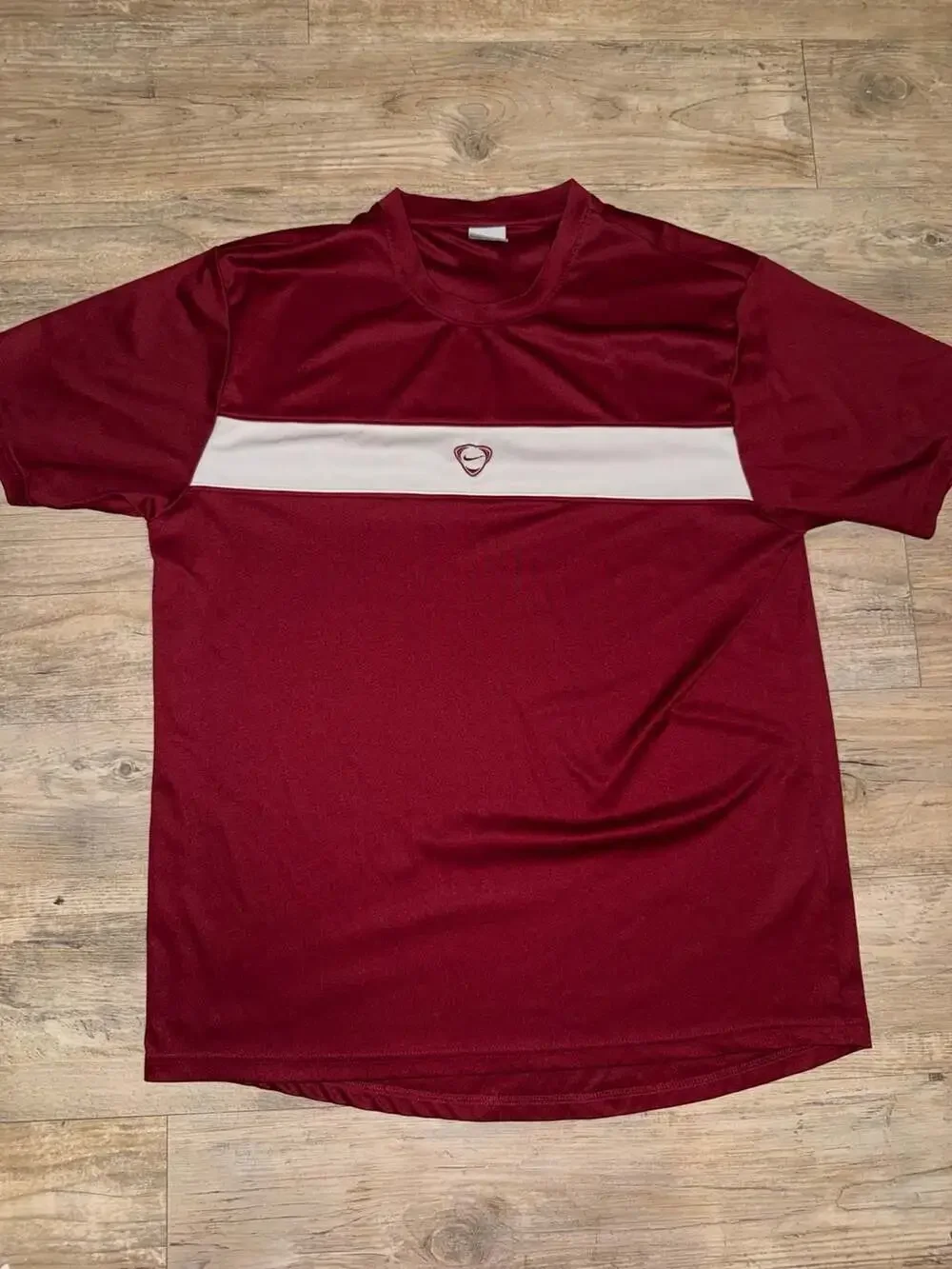 Vintage Nike Center Swoosh Athletic Performance Short Sleeve T-Shirt Maroon